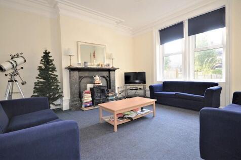 47-broomgrove-rd-living-room.990x0.jpg