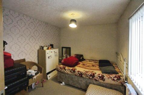 660c5f6a-Bedroom 202.JPG