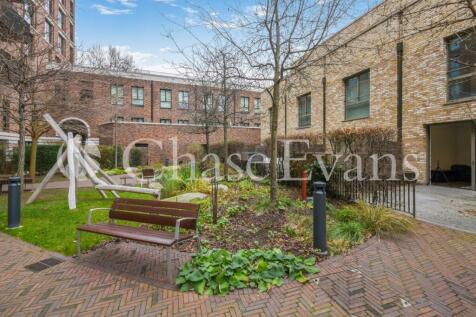 Wansey Street, Eleph