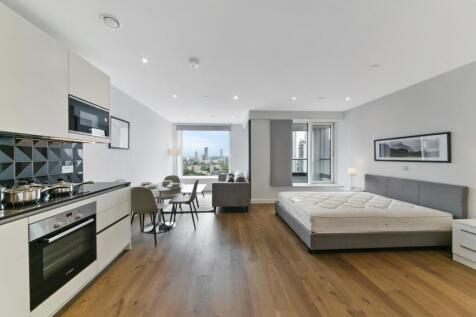 Living/Sleeping Area