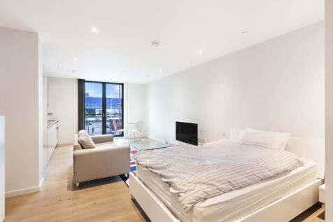 Living/Sleeping Area