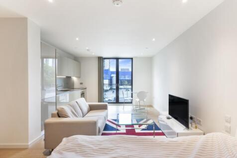 Living/Sleeping Area
