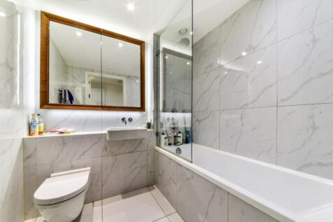Bathroom - Sky Garde
