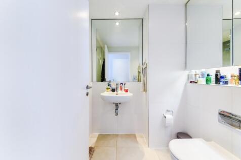 THE STRATA, 2111 (3)