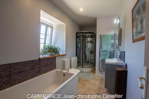 Property Image 11