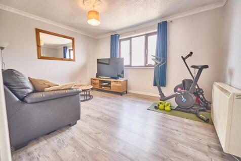 Willow Close 3.jpg