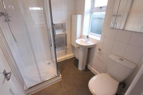 Shower room.JPG