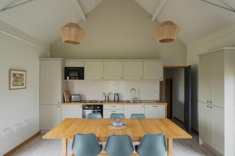 237790 - Whitehouse Barns, Bulcamp Drift-23.jpg