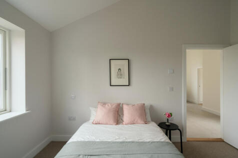 241109 - H05-THORNBOROUGH-PARK-78.jpg