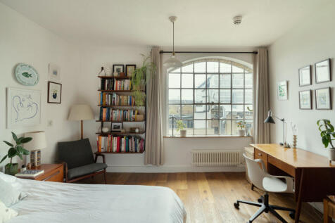 241563 - DUNDEE-WHARF-28.jpg