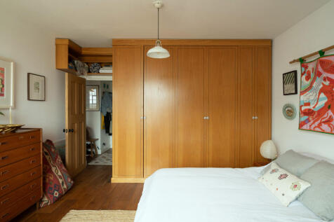 241564 - DUNDEE-WHARF-29.jpg