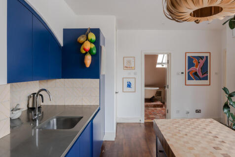 246861 - 7, 8 Fleur De Lis Street-26.jpg