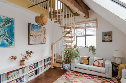 246847 - 7, 8 Fleur De Lis Street-12.jpg