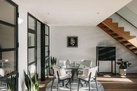 73978 - Orwell Studios_The Modern House (4).jpg