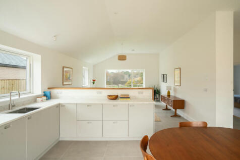 241329 - H03-THORNBOROUGH-PARK-101.jpg