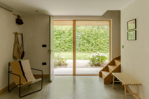 226265 - 20240723-SCHOOL-HSE-LANE_TMH-75_HI_RES...