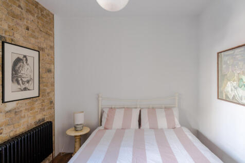 270695 - 6A Basing Court-29.jpg