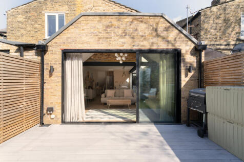 272847 - HARGWYNE-STREET-17.jpg