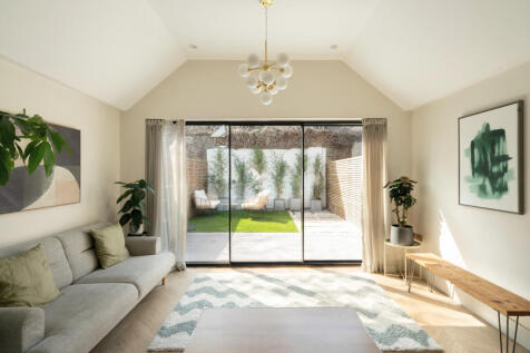 272839 - HARGWYNE-STREET-09.jpg