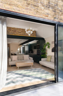 272845 - HARGWYNE-STREET-15.jpg