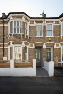 272835 - HARGWYNE-STREET-02.jpg