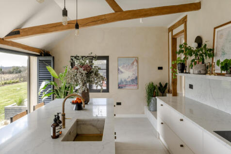 274360 - TMH_EAST HEATH BARN-136.jpg