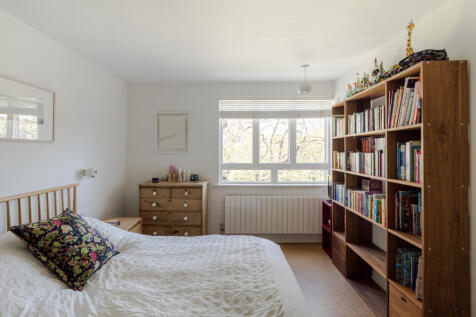 272768 - 75 Hall Drive-57.jpg
