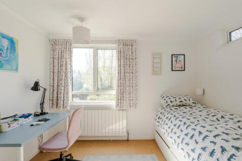 272780 - 75 Hall Drive-69.jpg