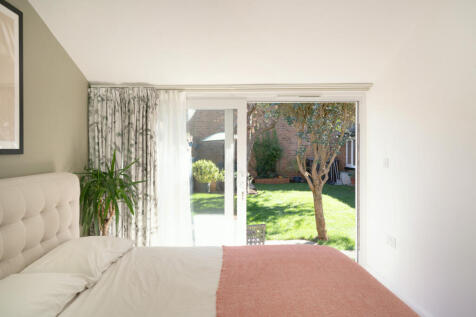 276242 - BISHOPSFIELD-HARLOW-042.jpg