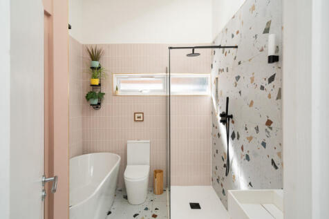 276254 - BISHOPSFIELD-HARLOW-054.jpg