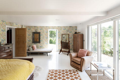 110104 - Woolnough Road_The Modern House (24).jpg