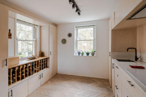 275861 - Flat B, 13 Clerkenwell Close-26.jpg