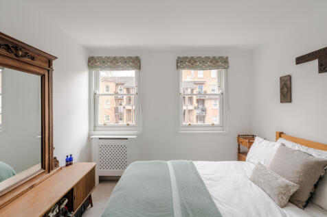 275846 - Flat B, 13 Clerkenwell Close-11.jpg