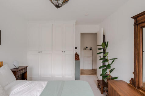 275848 - Flat B, 13 Clerkenwell Close-13.jpg