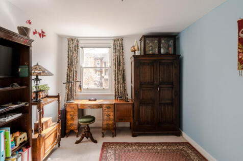 275874 - Flat B, 13 Clerkenwell Close-39.jpg