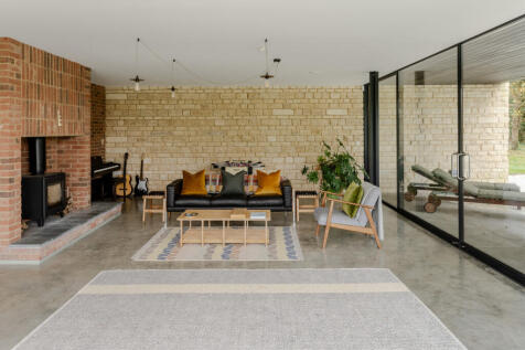 242415 - TMH_ASHLEY HOUSE-105.jpg