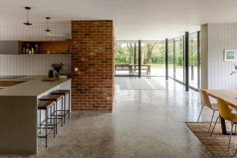 242414 - TMH_ASHLEY HOUSE-104.jpg