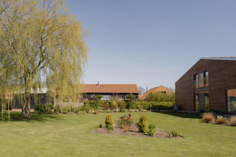 277122 - Westside Barn, Kirby Cane-53.jpg