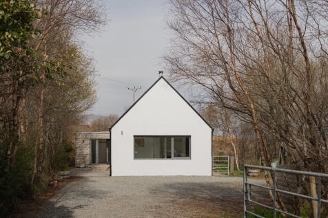 277068 - Tigh Na Dochaid, Isle Ornsay-28.jpg