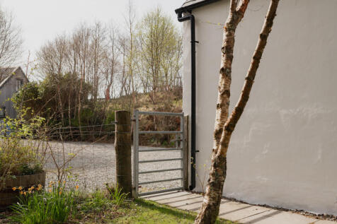 277030 - Tigh Na Dochaid, Isle Ornsay-12.jpg