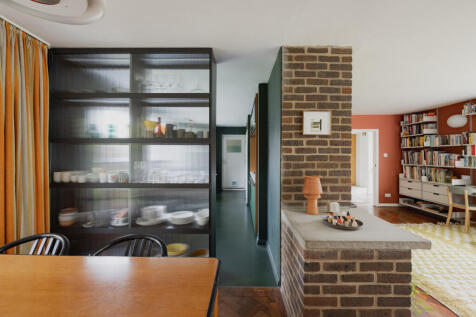 280921 - 15 The Holdings, The Ryde, Hatfield, A...