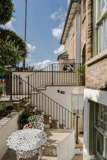 282953 - 1 Charlwood Road-6.jpeg