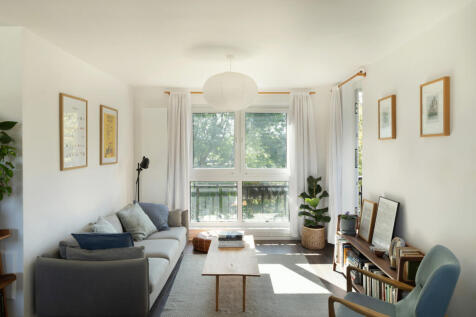 187566 - PAKENHAM-HOUSE-HIGHRES-04.jpg