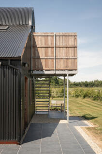 286798 - Bramley Barn ph23 copy.jpg