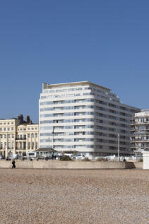 695 - Embassy Court BN1-40.jpg