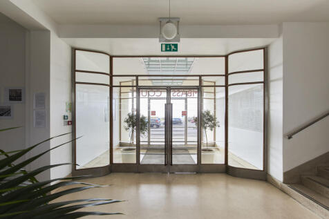 810 - TMH_EmbassyCourt-136.jpg