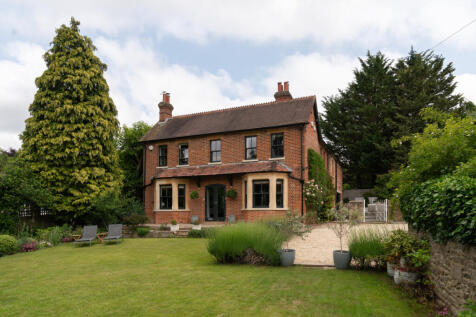 292090 - THE-RED-HOUSE-OX4-002.jpg
