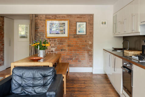 292584 - Flat 8 Hanover Lofts, Brighton BN2 9YU...
