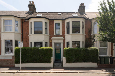 295878 - ST-MARY-ROAD-E17-002.jpg