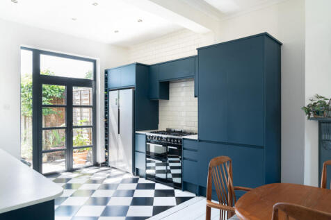 295898 - ST-MARY-ROAD-E17-022.jpg